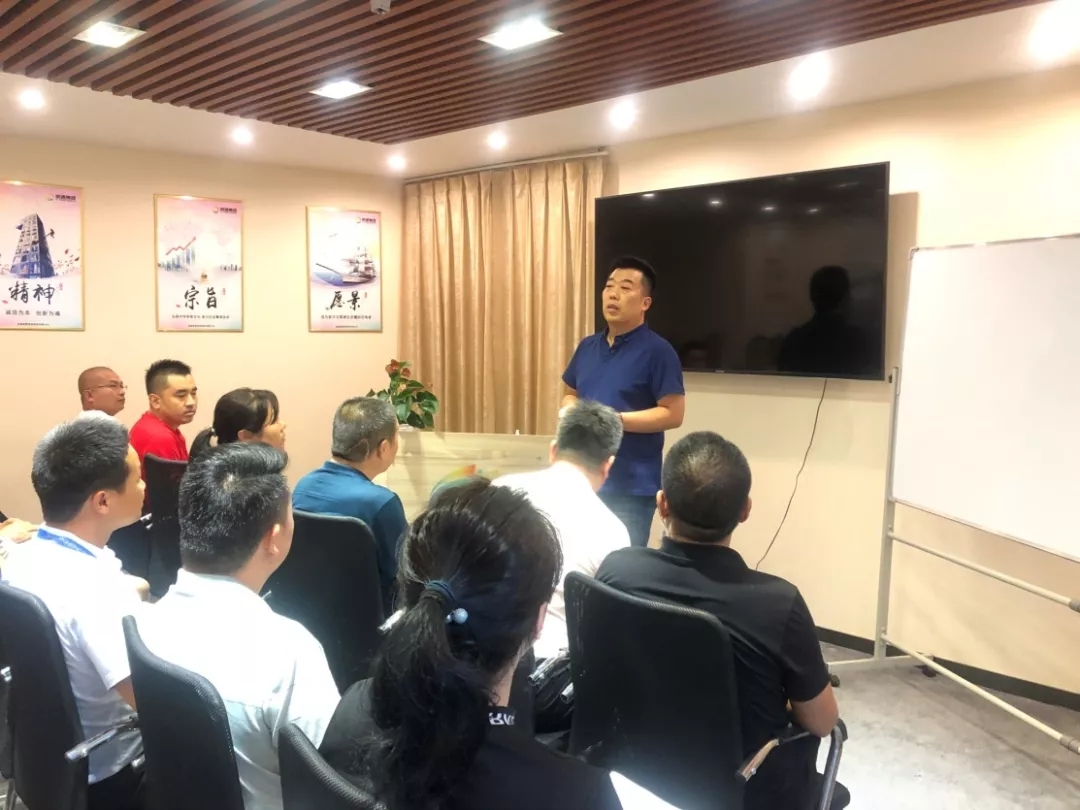 集团常务副总裁郝建平 集团常务副总裁郝建平